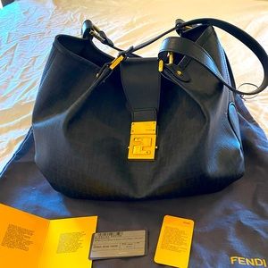 Fendi Chiusura Black Shoulder Bag